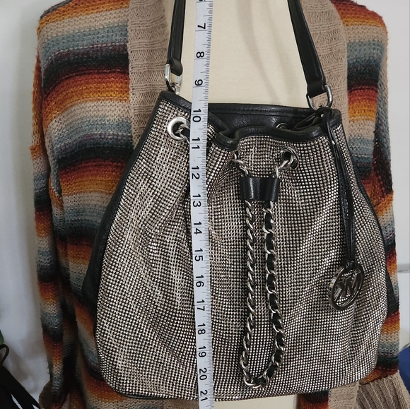 Michael Kors Chain Mail Purse - Picture 5 of 6